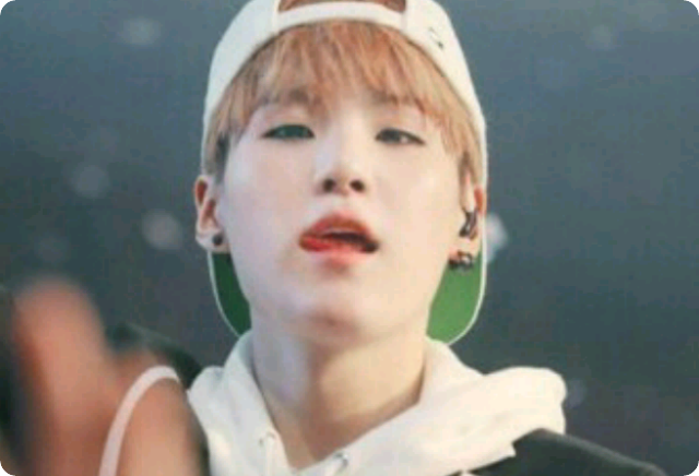 직원들만 뱀파이어 thumbnail