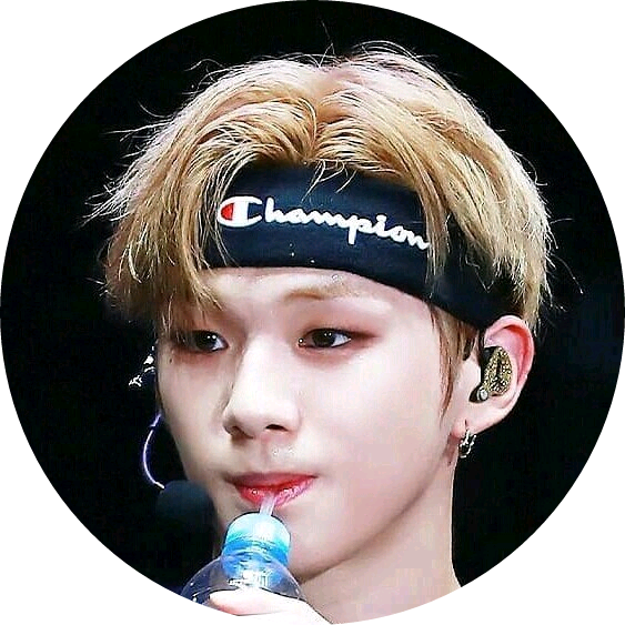 강다니엘 image