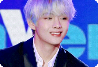 Đồng phục học sinh bị nhuộm màu. thumbnail