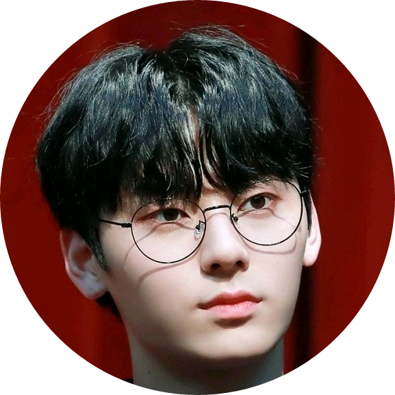 황민현 image