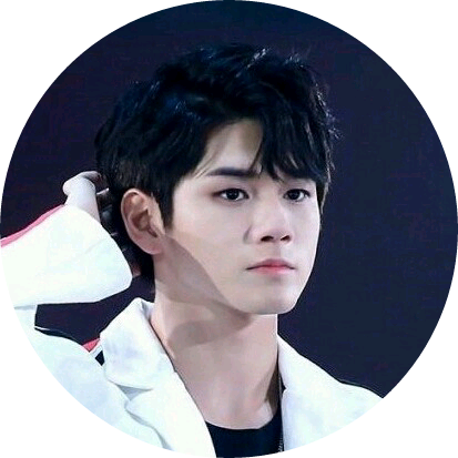 옹성우 image