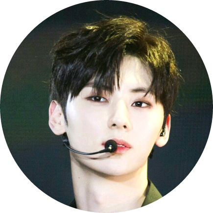 황민현 image