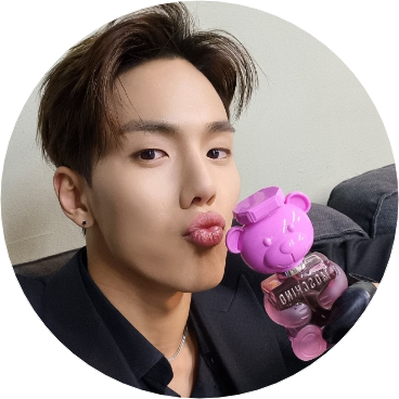 셔누(선생님/곰) image