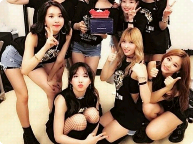 Twice sẽ đến nhà chúng ta! thumbnail