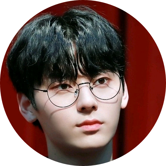 황민현 image