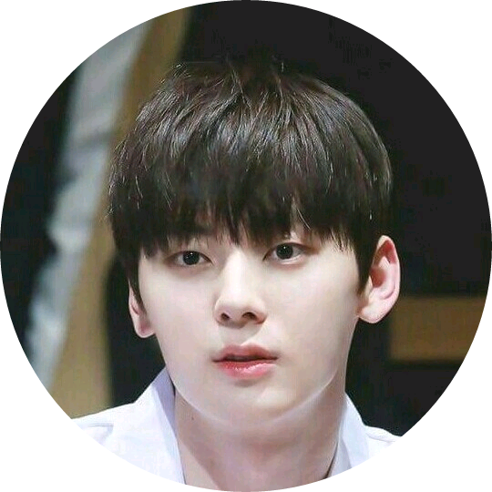 황민현 image