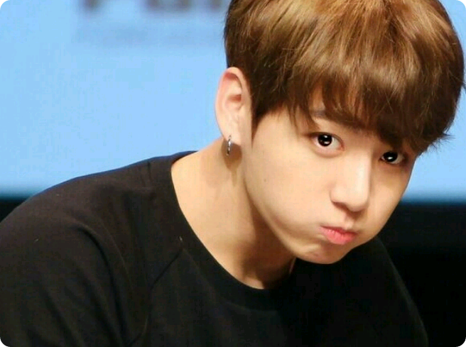 Penampilan Jungkook yang imut dan menggemaskan. thumbnail