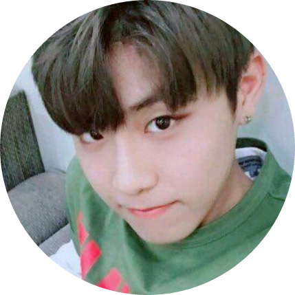 우진이 image