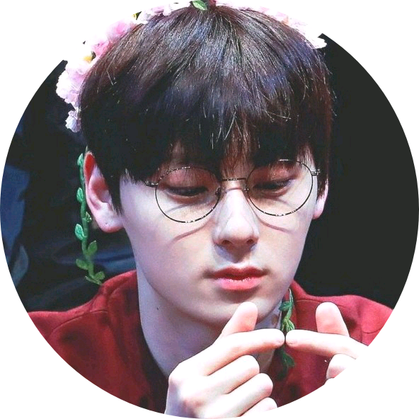 황민현 image