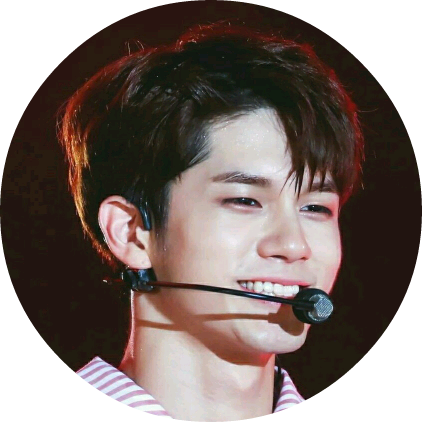 옹성우 image