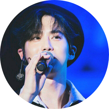 김준면 image