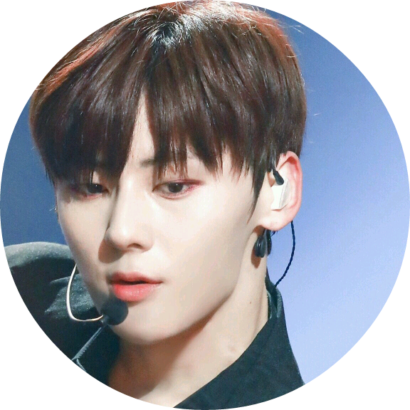 황민현 image