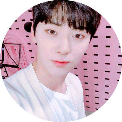 황민현 image