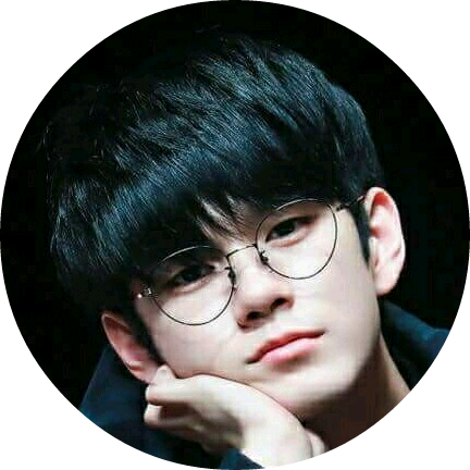 옹성우 image