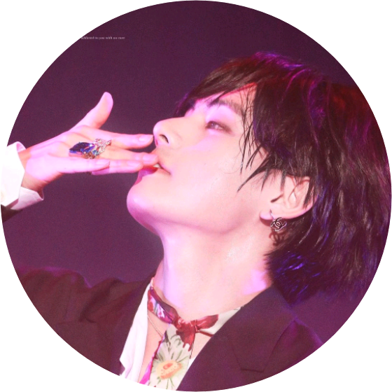 김태형)뱀파이어 image