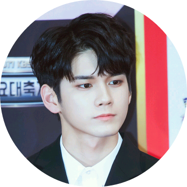 옹성우 image