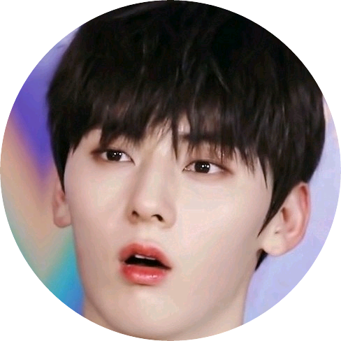 황민현 image