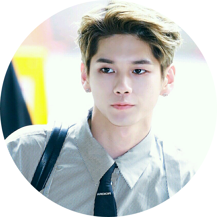 옹성우 image