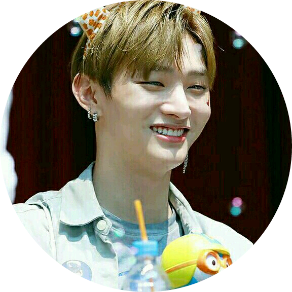 윤지성 image