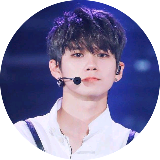 옹성우 image