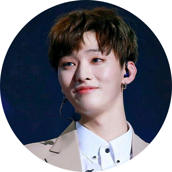 윤지성 선생님 image