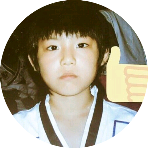 어린 박우진 image