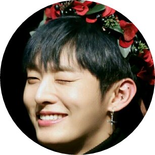 윤지성 image