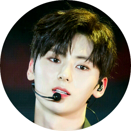 황민현 image