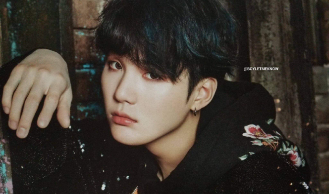 Unrequited love, once for you and once for me thumbnail