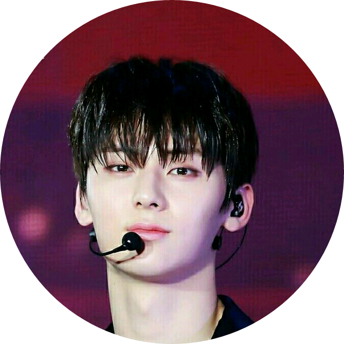 황민현 image