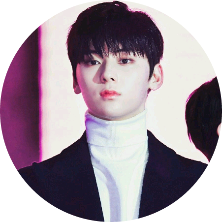 황민현 image