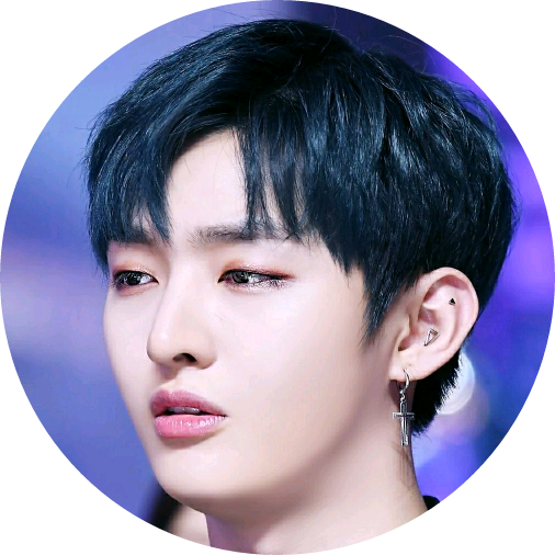 윤지성 순경님 image