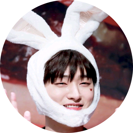 윤지성(감독) image