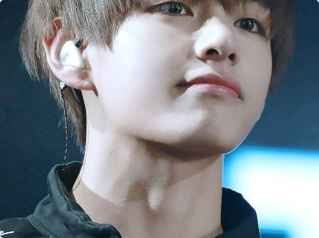 我是 Yaamible（校园欺凌题材故事的作者） thumbnail