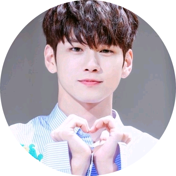옹성우 image