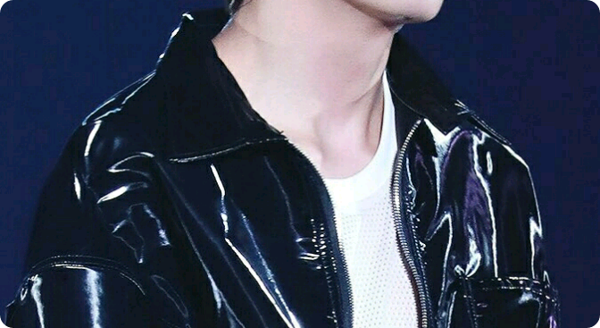 사랑을 찾는 뱀파이어. thumbnail