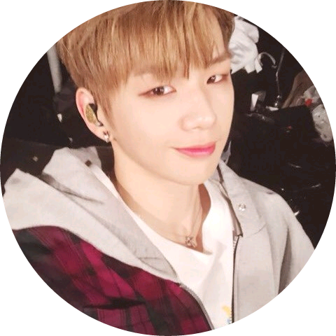 강다니엘 image