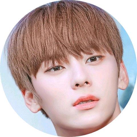 황민현 image