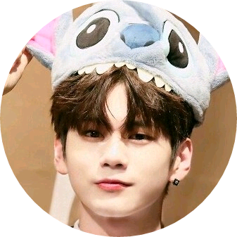 옹성우 image