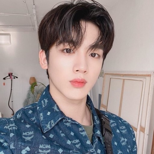 김요한 image