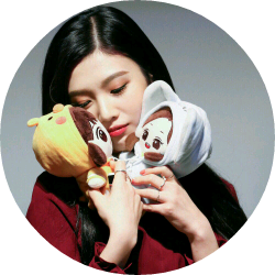 이예원 image