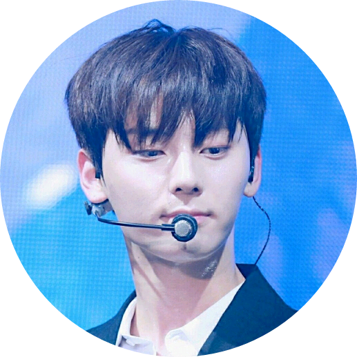 황민현 image