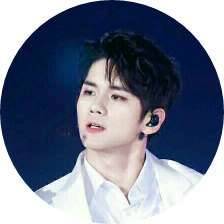 옹성우 image
