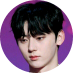 황민현 image