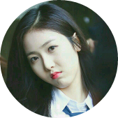 여주인공  신비 image