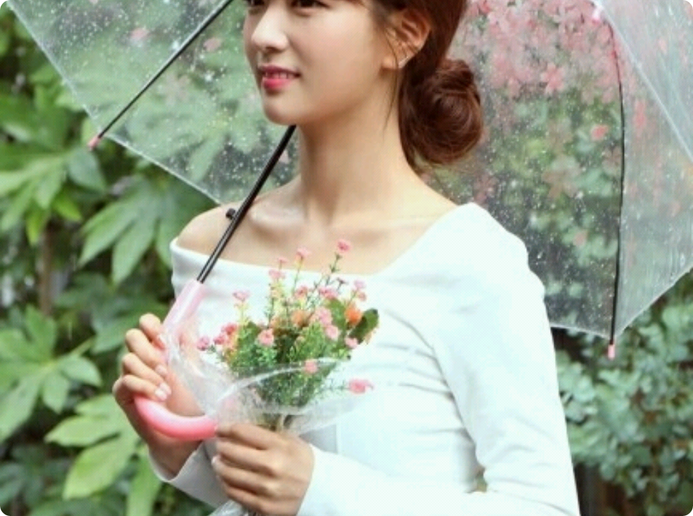 눈 떠보니 윤보미?? thumbnail