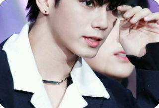 Seongwoo....io...in realtà...tu... thumbnail