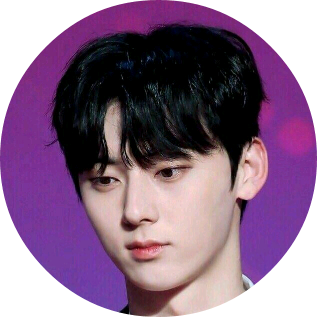 황민현 image