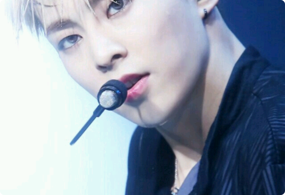 좋은 아침~ 민석이 =͟͟͞͞ʕ•̫͡•ʔ thumbnail