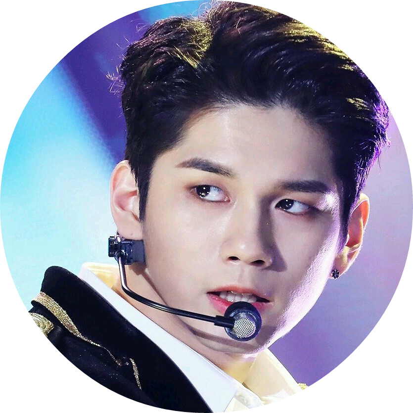옹성우 image